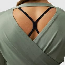 Born Primitive Bromeliad Long Sleeve (Pear)